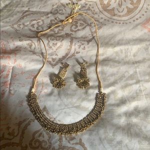 Beautiful necklace and earring set